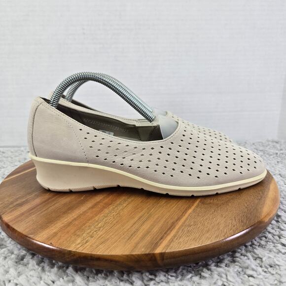 Ecco Felicia Gray Perforated Leather Daily Slip On Mini Wedge Flat Shoe Women 41 - Picture 4 of 14